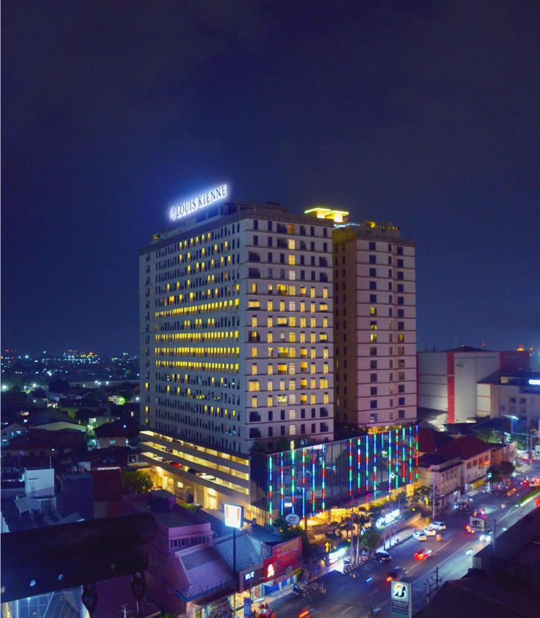 Louis Kienne Hotel Pemuda Semarang Dış mekan fotoğraf