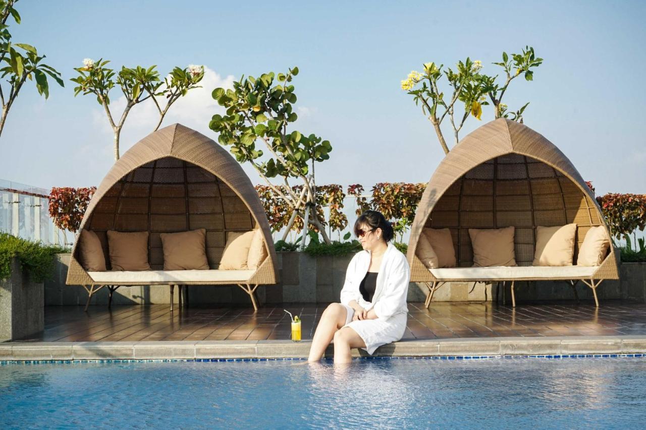 Louis Kienne Hotel Pemuda Semarang Dış mekan fotoğraf