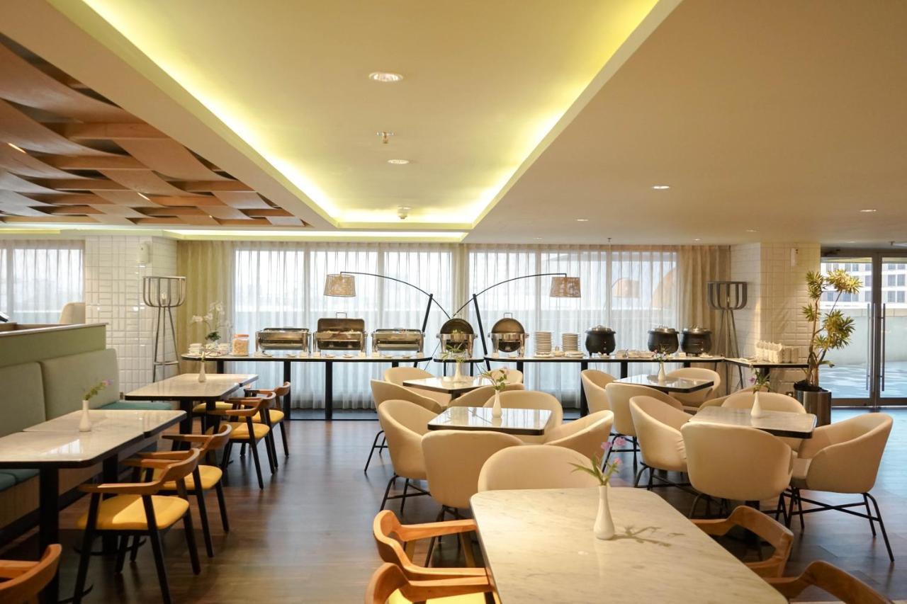 Louis Kienne Hotel Pemuda Semarang Dış mekan fotoğraf