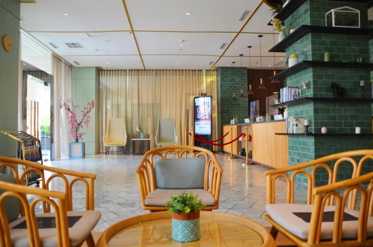 Louis Kienne Hotel Pemuda Semarang Dış mekan fotoğraf