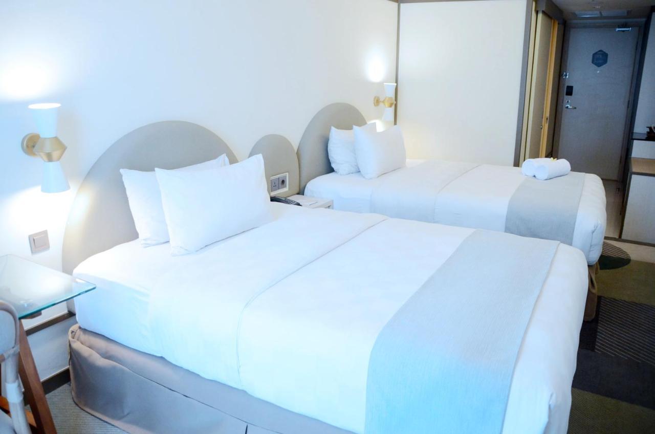 Louis Kienne Hotel Pemuda Semarang Dış mekan fotoğraf