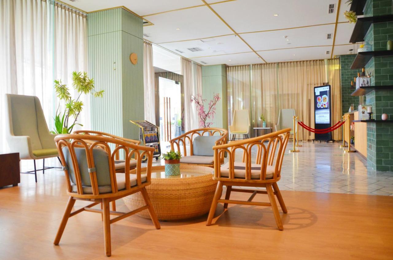 Louis Kienne Hotel Pemuda Semarang Dış mekan fotoğraf