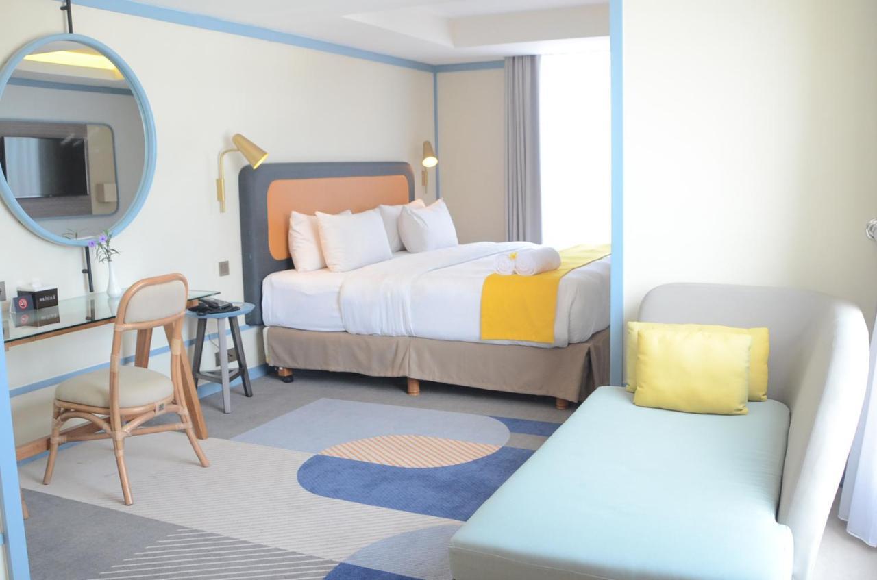 Louis Kienne Hotel Pemuda Semarang Dış mekan fotoğraf