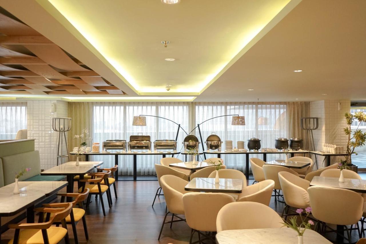 Louis Kienne Hotel Pemuda Semarang Dış mekan fotoğraf